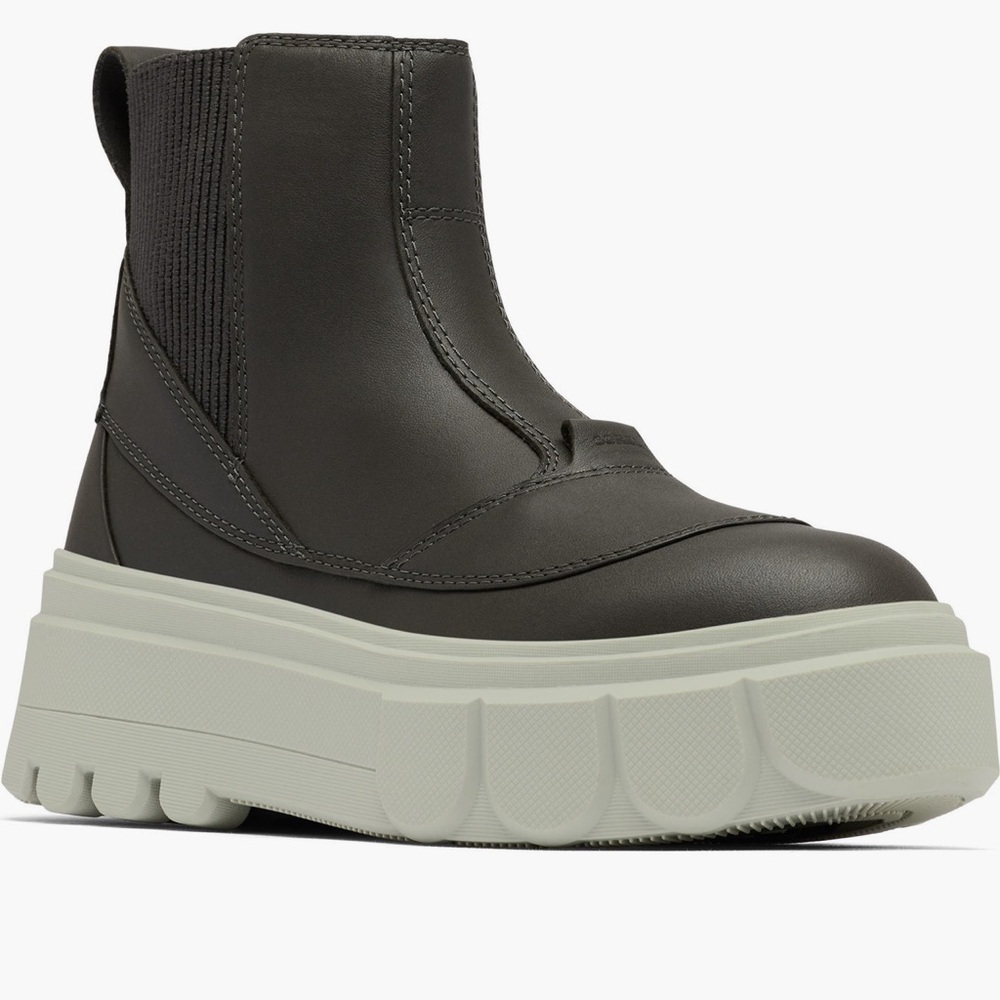Sorel caribou x waterproof Chelsea platform Boots NIB‎